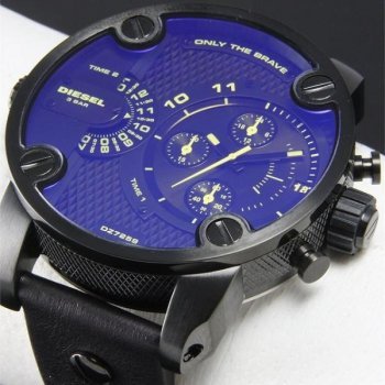 Diesel DZ7257 Little Daddy Chronograph Men's Watch – Blue Dial & Black Leather StrapDiesel DZ7257 Little Daddy Chronograph Men's Watch – Blue Dial & Black Leather Strap