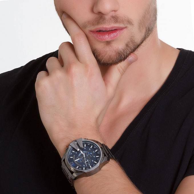 Diesel DZ4329 Mega Chief Chronograph Men's Watch – Blue Dial & Black Stainless Steel Strap