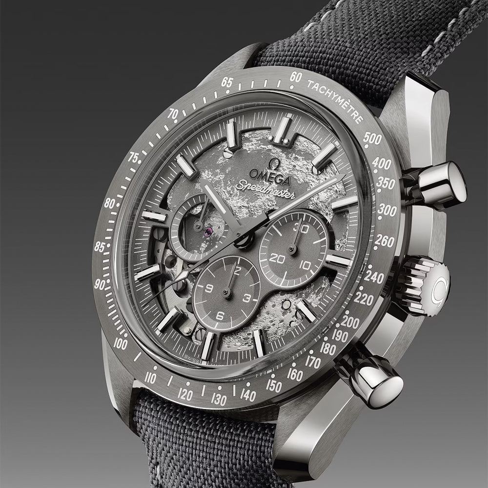 OMEGA Speedmaster Grey Side of the Moon Grey Ceramic 44.25mm - Grey on Fabric Strap