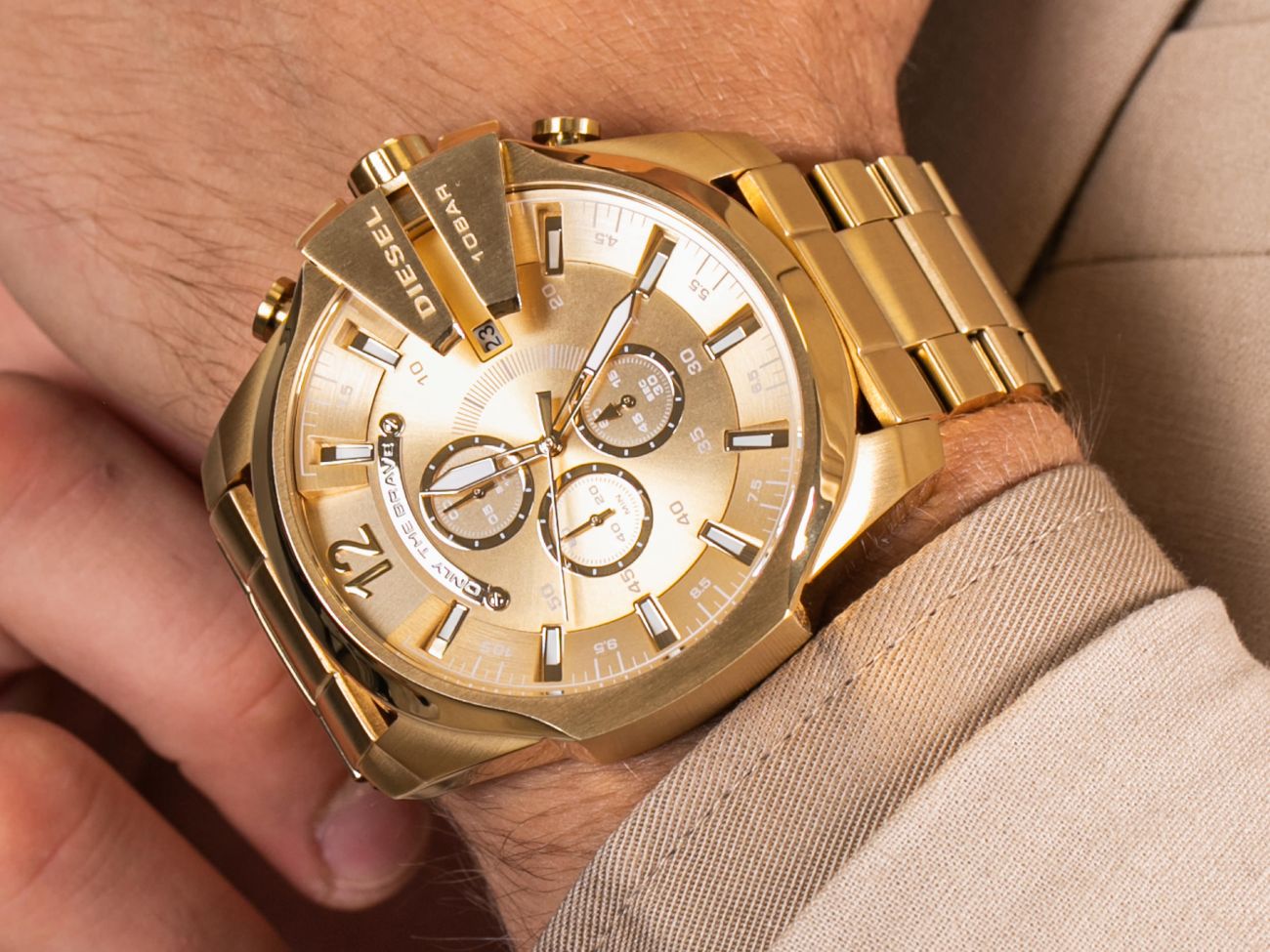 Diesel DZ4360 Mega Chief Chronograph Men's Watch – Gold Dial & Gold Stainless Steel Strap
