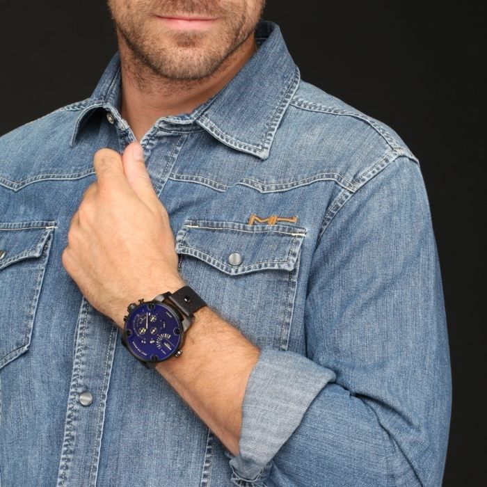 Diesel DZ7257 Little Daddy Chronograph Men's Watch – Blue Dial & Black Leather StrapDiesel DZ7257 Little Daddy Chronograph Men's Watch – Blue Dial & Black Leather Strap