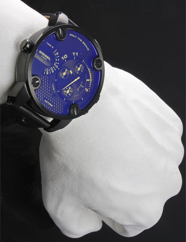 Diesel DZ7257 Little Daddy Chronograph Men's Watch – Blue Dial & Black Leather StrapDiesel DZ7257 Little Daddy Chronograph Men's Watch – Blue Dial & Black Leather Strap
