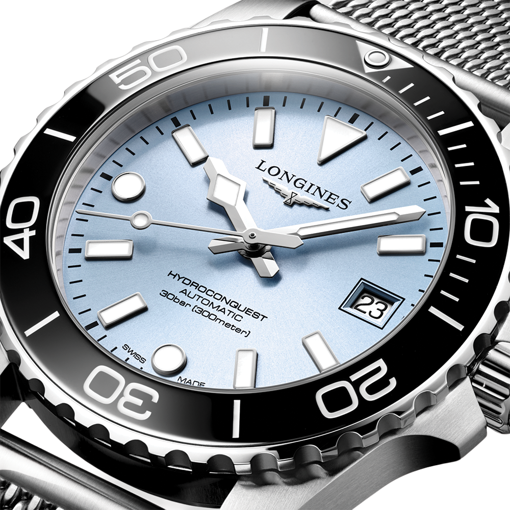 longines HydroConquest 39mm - Blue, Black Bezel on Mesh Bracelet