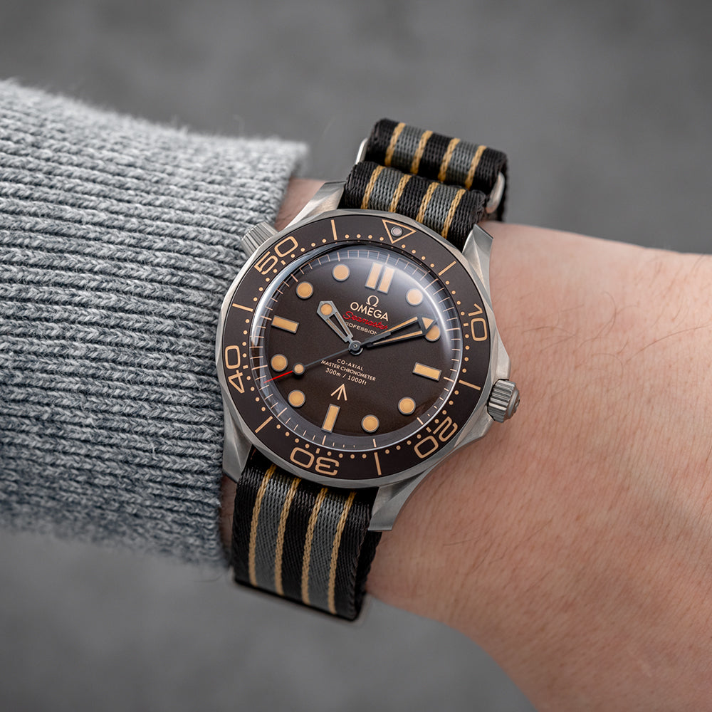 OMEGA Seamaster Diver 300M 007 Edition 42mm - Brown on Fabric Strap