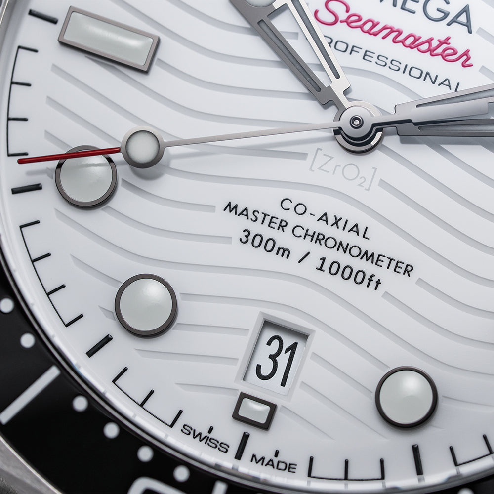 OMEGA Seamaster Diver 300M 42mm - White on Bracelet