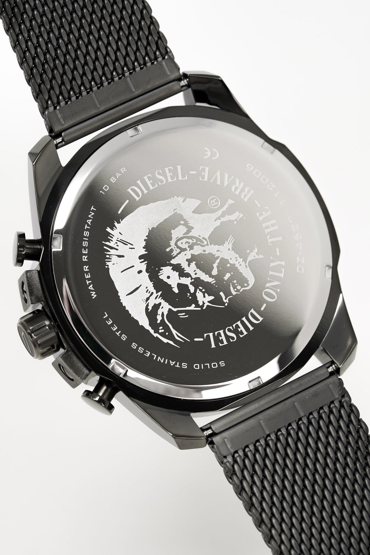 Diesel DZ4514 Mega Chief Chronograph Men's Watch – Black Dial & Black Mesh Bracelet