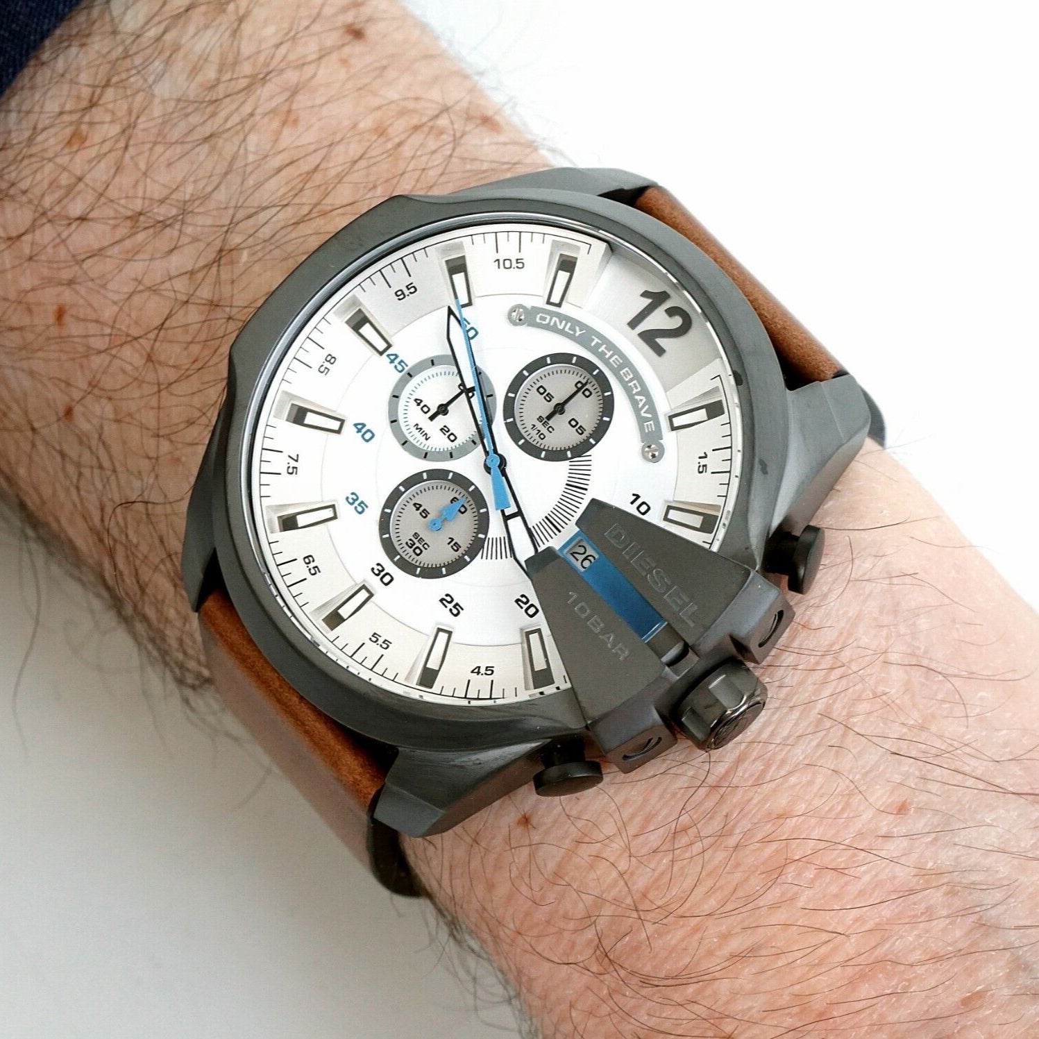 Diesel DZ4280 Mega Chief Chronograph Men's Watch – White Dial & Brown Leather Strap